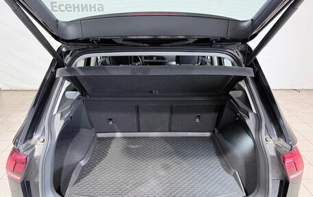 Volkswagen Tiguan II, 2020 год, 2 970 000 рублей, 10 фотография