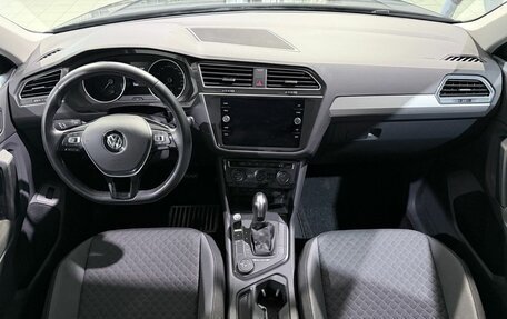 Volkswagen Tiguan II, 2020 год, 2 970 000 рублей, 16 фотография