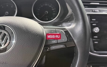 Volkswagen Tiguan II, 2020 год, 2 970 000 рублей, 20 фотография