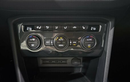 Volkswagen Tiguan II, 2020 год, 2 970 000 рублей, 30 фотография