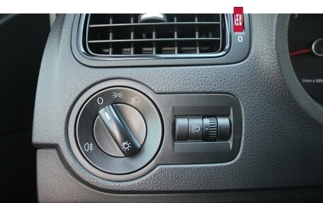 Volkswagen Polo VI (EU Market), 2011 год, 760 000 рублей, 23 фотография