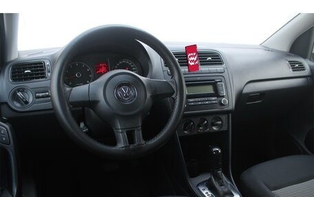 Volkswagen Polo VI (EU Market), 2011 год, 760 000 рублей, 13 фотография