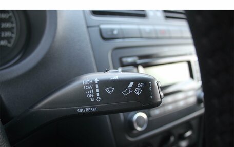 Volkswagen Polo VI (EU Market), 2011 год, 760 000 рублей, 26 фотография