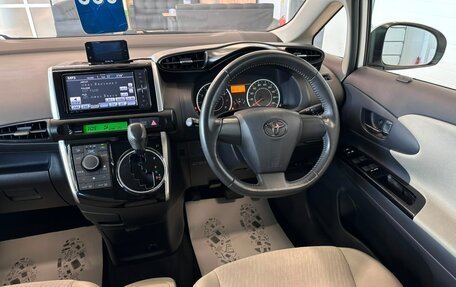 Toyota Wish II, 2010 год, 1 349 000 рублей, 15 фотография