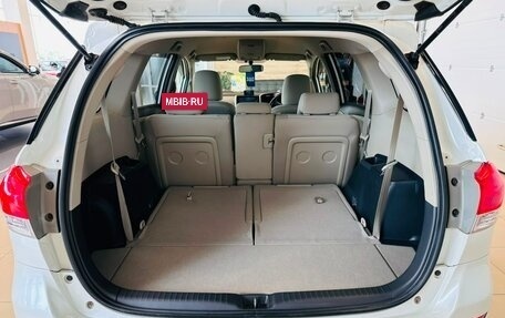 Toyota Wish II, 2010 год, 1 349 000 рублей, 20 фотография