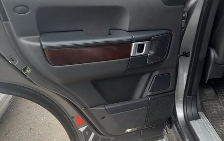 Land Rover Range Rover III, 2009 год, 1 300 000 рублей, 31 фотография
