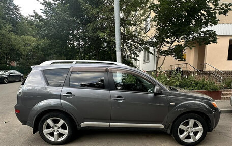 Mitsubishi Outlander III рестайлинг 3, 2007 год, 750 000 рублей, 5 фотография