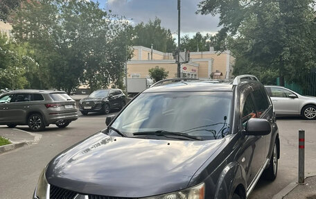 Mitsubishi Outlander III рестайлинг 3, 2007 год, 750 000 рублей, 2 фотография