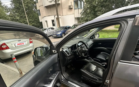 Mitsubishi Outlander III рестайлинг 3, 2007 год, 750 000 рублей, 11 фотография