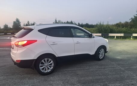 Hyundai ix35 I рестайлинг, 2013 год, 1 250 000 рублей, 6 фотография