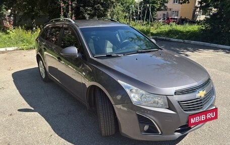 Chevrolet Cruze II, 2013 год, 690 000 рублей, 2 фотография