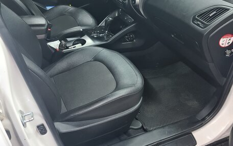 Hyundai ix35 I рестайлинг, 2013 год, 1 250 000 рублей, 12 фотография