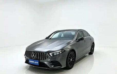 Mercedes-Benz A-Класс, 2022 год, 1 580 500 рублей, 2 фотография