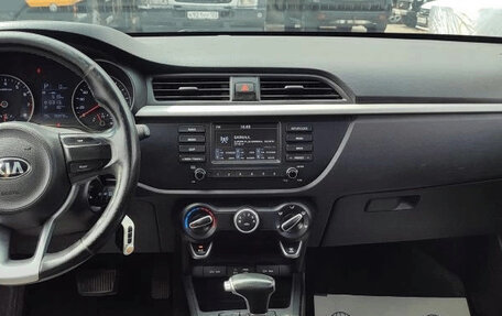 KIA Rio IV, 2018 год, 1 152 000 рублей, 5 фотография