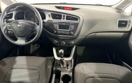 KIA cee'd III, 2013 год, 920 000 рублей, 12 фотография