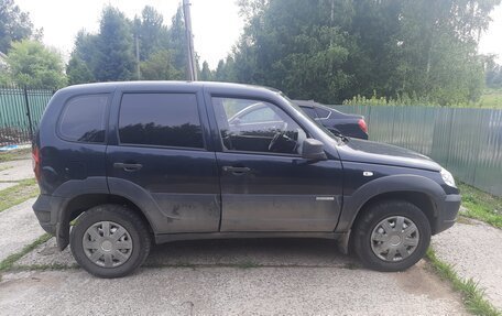Chevrolet Niva I рестайлинг, 2013 год, 375 000 рублей, 3 фотография