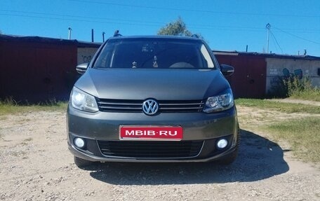 Volkswagen Touran III, 2010 год, 1 100 000 рублей, 1 фотография