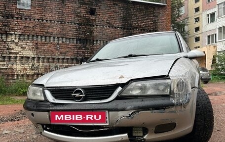 Opel Vectra B рестайлинг, 1996 год, 100 000 рублей, 1 фотография