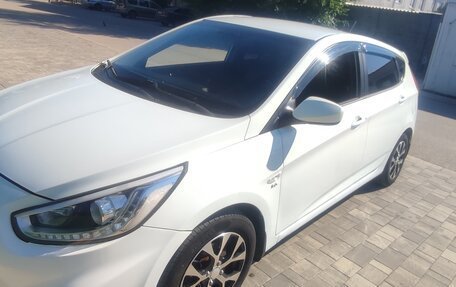 Hyundai Solaris II рестайлинг, 2012 год, 630 000 рублей, 6 фотография