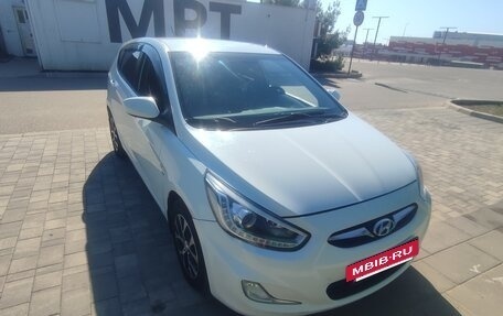 Hyundai Solaris II рестайлинг, 2012 год, 630 000 рублей, 2 фотография