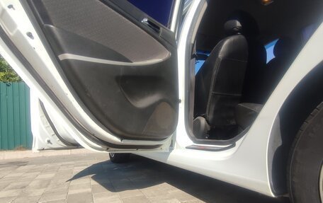 Hyundai Solaris II рестайлинг, 2012 год, 630 000 рублей, 9 фотография