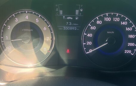 Hyundai Solaris II рестайлинг, 2012 год, 630 000 рублей, 18 фотография
