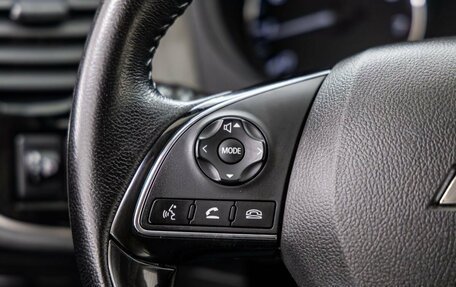 Mitsubishi Outlander III рестайлинг 3, 2021 год, 2 398 000 рублей, 16 фотография