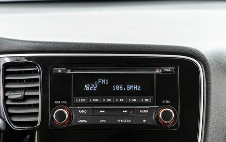 Mitsubishi Outlander III рестайлинг 3, 2021 год, 2 398 000 рублей, 19 фотография