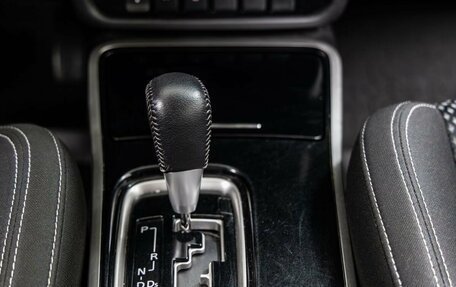Mitsubishi Outlander III рестайлинг 3, 2021 год, 2 398 000 рублей, 21 фотография