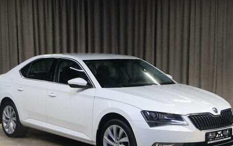 Skoda Superb III рестайлинг, 2017 год, 1 599 000 рублей, 5 фотография