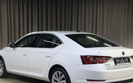 Skoda Superb III рестайлинг, 2017 год, 1 599 000 рублей, 6 фотография