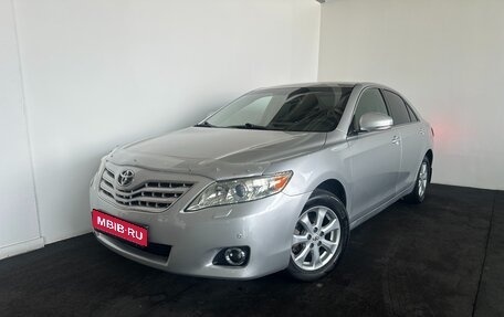 Toyota Camry, 2011 год, 1 295 000 рублей, 2 фотография