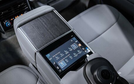 Land Rover Range Rover IV рестайлинг, 2025 год, 32 490 000 рублей, 27 фотография