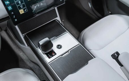 Land Rover Range Rover IV рестайлинг, 2025 год, 32 490 000 рублей, 12 фотография