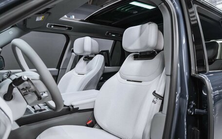 Land Rover Range Rover IV рестайлинг, 2025 год, 32 490 000 рублей, 11 фотография