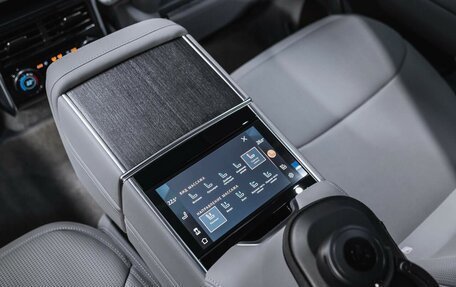 Land Rover Range Rover IV рестайлинг, 2025 год, 32 490 000 рублей, 27 фотография