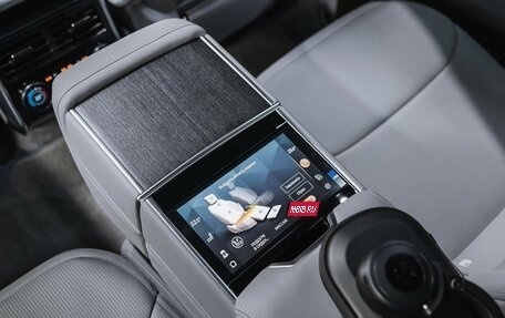 Land Rover Range Rover IV рестайлинг, 2025 год, 32 490 000 рублей, 24 фотография