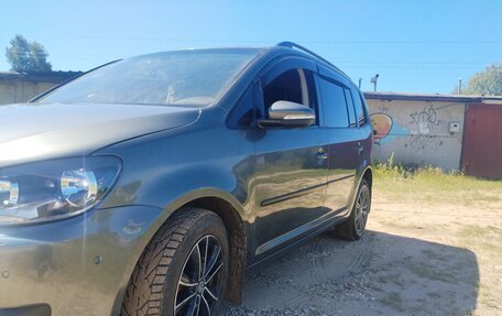 Volkswagen Touran III, 2010 год, 1 100 000 рублей, 4 фотография