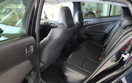 Toyota Prius IV XW50, 2017 год, 2 650 000 рублей, 14 фотография