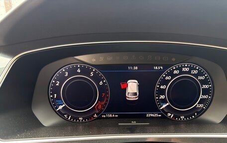Volkswagen Tiguan II, 2017 год, 2 000 000 рублей, 6 фотография