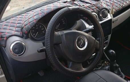 Renault Logan I, 2012 год, 550 000 рублей, 7 фотография