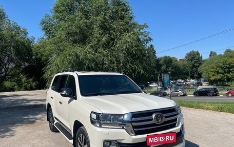 Toyota Land Cruiser 200, 2019 год, 8 990 000 рублей, 5 фотография