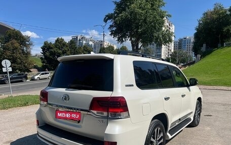 Toyota Land Cruiser 200, 2019 год, 8 990 000 рублей, 7 фотография