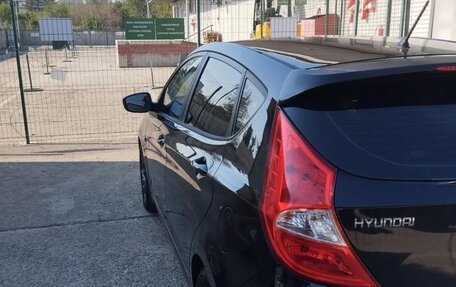 Hyundai Solaris II рестайлинг, 2013 год, 670 000 рублей, 5 фотография