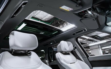 Land Rover Range Rover IV рестайлинг, 2025 год, 32 490 000 рублей, 15 фотография