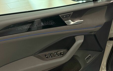 Volkswagen Tiguan, 2026 год, 4 750 000 рублей, 24 фотография