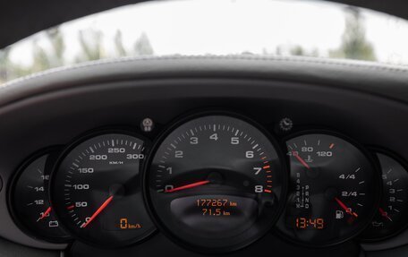 Porsche 911, 2001 год, 6 000 000 рублей, 32 фотография