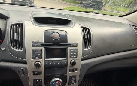 KIA Cerato III, 2009 год, 750 000 рублей, 17 фотография
