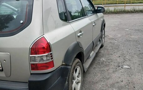 Hyundai Tucson III, 2005 год, 700 000 рублей, 4 фотография