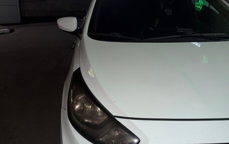 Hyundai Solaris II рестайлинг, 2012 год, 770 000 рублей, 15 фотография